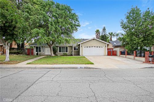 1535 E Hazeltine, Ontario, CA, 91761 | Card Image