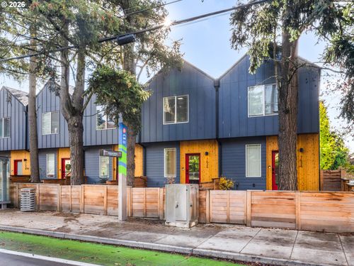 5-7636 Se Division St, Portland, OR, 97206-1058 | Card Image