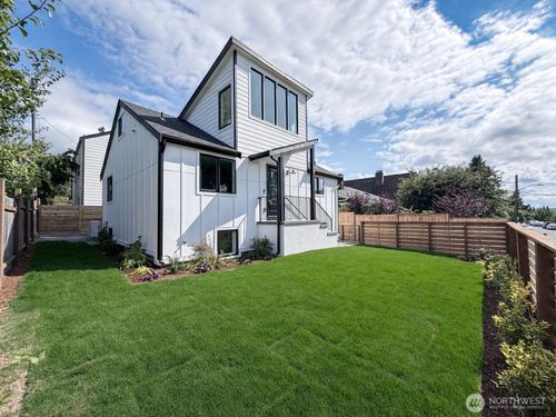 1-5402 20th Ave S, Seattle, WA, 98108-2901 | Card Image