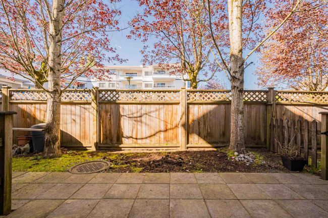 2 - 5355 201 A Street, Townhouse with 2 bedrooms, 1 bathrooms and 2 parking in Langley BC | Image 2