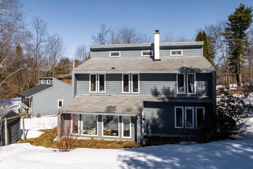 454 6th St, Dover, NH, 03820-5910 | Card Image