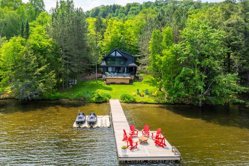 1167 Wolf Bay Rd, Huntsville, ON, P1H2J6 | Card Image