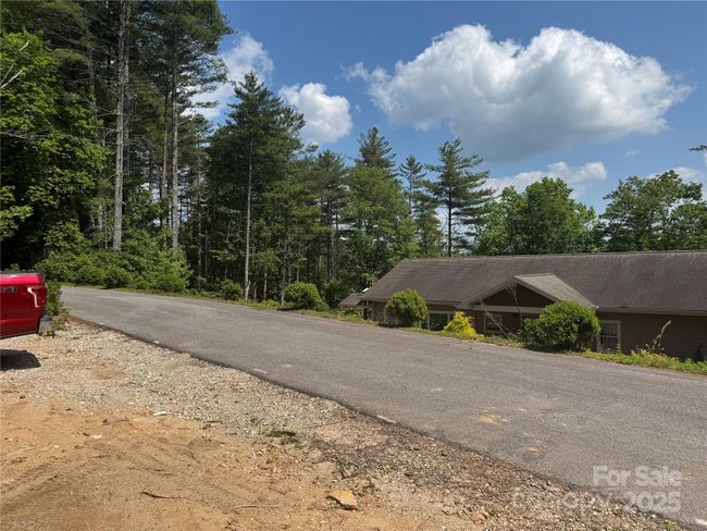 135 Wildwood Way, House other with 3 bedrooms, 2 bathrooms and null parking in Lake Toxaway NC | Image 19