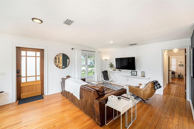 3709 W San Pedro St, House other with 3 bedrooms, 2 bathrooms and null parking in TAMPA FL | Image 5