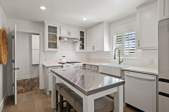 3612 Grandview Dr, House other with 3 bedrooms, 2 bathrooms and null parking in Grapevine TX | Image 12