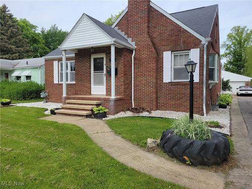 301 Schiller Ave, Sandusky, OH, 44870-6934 | Card Image