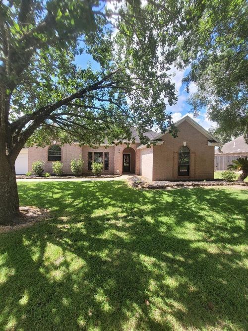 121 Regal Ln, Liberty, TX, 77575-3169 | Card Image