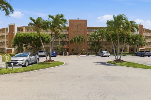 1025-1025 Newcastle B, Boca Raton, FL, 33434-4622 | Card Image