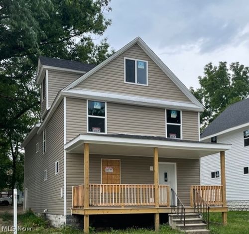678 Moon St, Akron, OH, 44307-1508 | Card Image