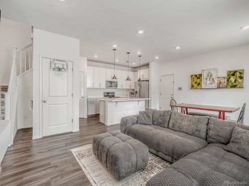 4397 S Netherland Ct, Aurora, CO, 80015-6835 | Card Image