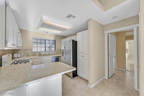 1026-2851 S Valley View Blvd, Las Vegas, NV, 89102-0133 | Card Image