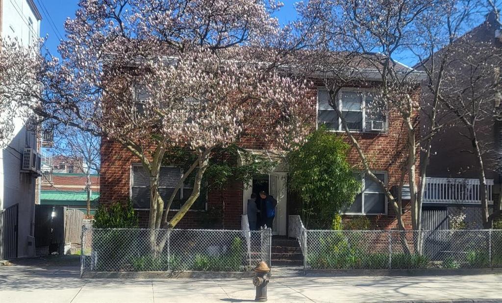 Ovington Ave, Brooklyn, NY 11209