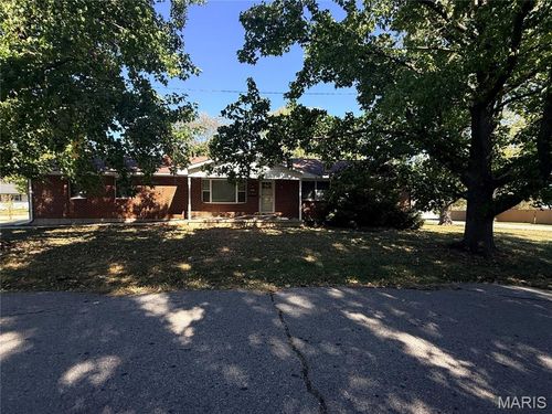 625 Clara Ave, Warrenton, MO, 63383-2702 | Card Image