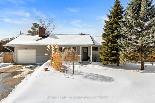 5286 Hillcrest Dr, Manotick, ON, K4M1E9 | Card Image