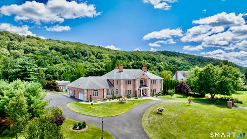 24 Hunting Ridge Dr, Simsbury, CT, 06070-1807 | Card Image