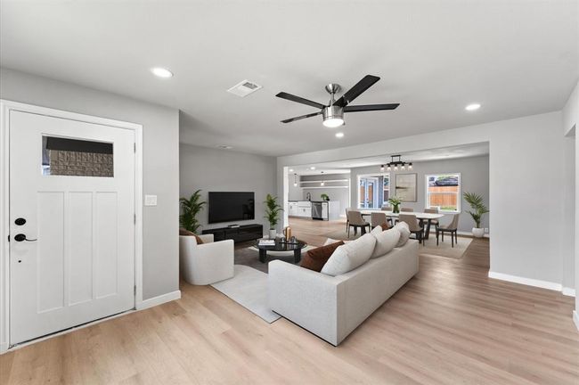 5210 Verdome Ln, House other with 3 bedrooms, 2 bathrooms and 1 parking in Houston TX | Image 4