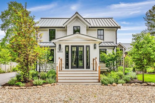 10 Hatch Farm Ln, Concord, MA, 01742 | Card Image