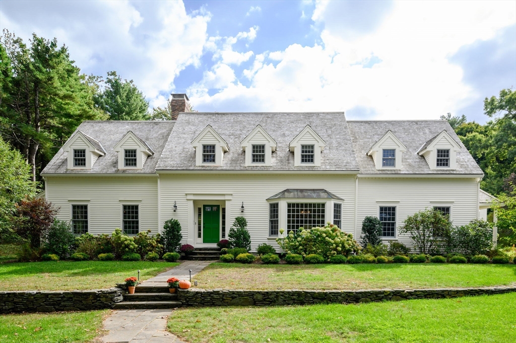 Crooked Meadow Ln, Hingham, MA 02043