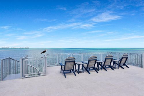 257 Normandy Dr, Tavernier, FL, 33070-2736 | Card Image