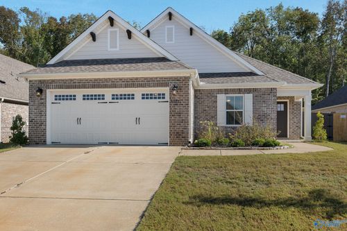 6527 Oak Meadows Dr, Owens Cross Roads, AL, 35763-4818 | Card Image