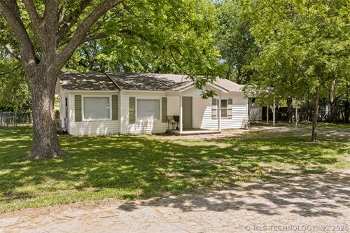1002 Howard St Sw, Ardmore, OK, 73401 | Card Image