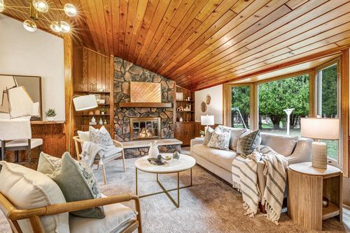 1858 Wayside Drive, Hartford, WI, 53027 | Card Image