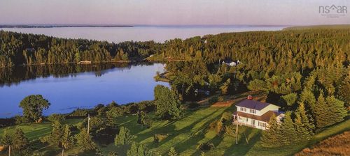 210 S Cove Dr, Feltzen South, NS, B0J2X0 | Card Image