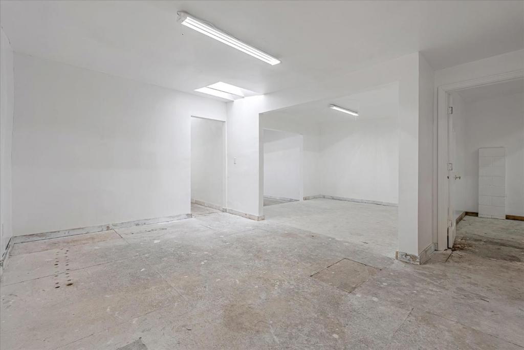 Commercial Lease in Emeryville 4