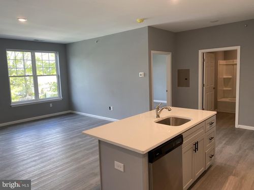 b205-95 N White Horse Pike, SOMERDALE, NJ, 08083-1740 | Card Image