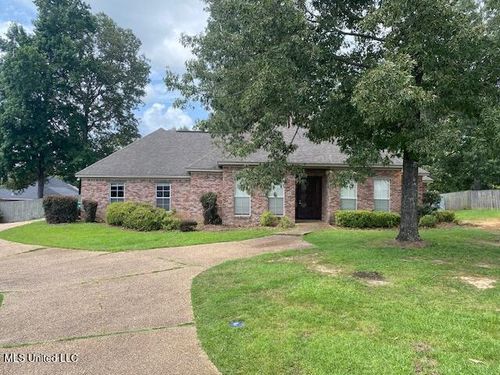309 Barrington Cv, Byram, MS, 39272-9270 | Card Image