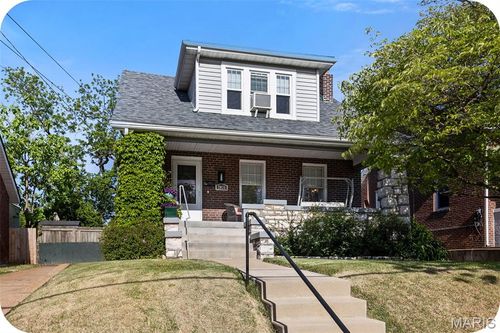 2031 Bellevue Avenue, Maplewood, MO, 63143 | Card Image