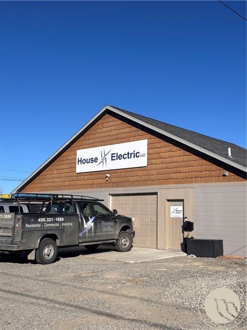 233A N 9th St, Columbus, MT, 59019 | Card Image