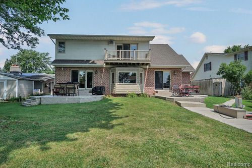 7277 Cardinal St, Clay, MI, 48001-4107 | Card Image