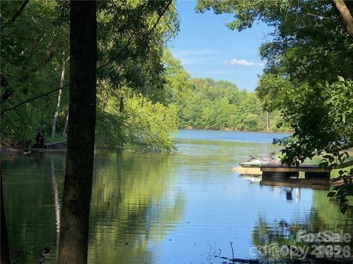 42-11717 Egrets Point Dr, Charlotte, NC, 28278-6908 | Card Image