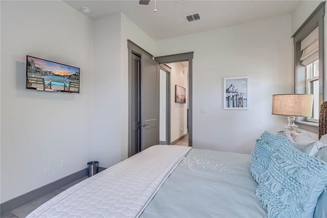 King Suite | Image 23
