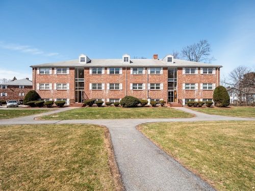 apt-2-67 Fernview Ave, North Andover, MA, 01845-4470 | Card Image