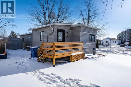 4 Cedar Cres, Mcgregor, ON, N0R1J0 | Card Image