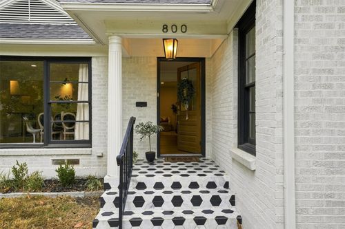 800 N Waddill St, Mckinney, TX, 75069-2966 | Card Image