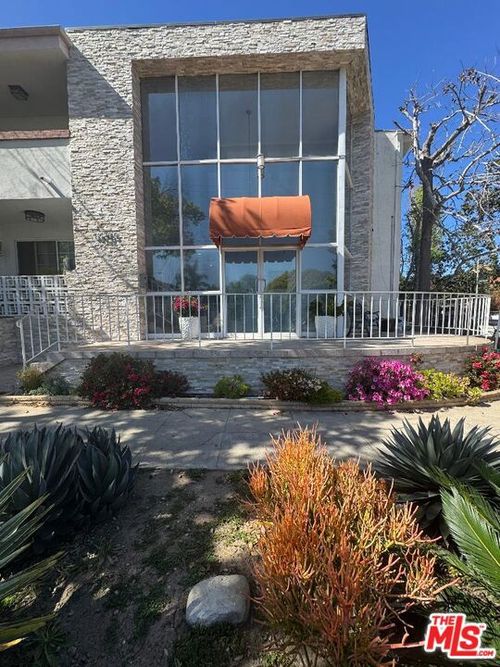 6-12205 Gorham Avenue, Los Angeles, CA, 90049 | Card Image