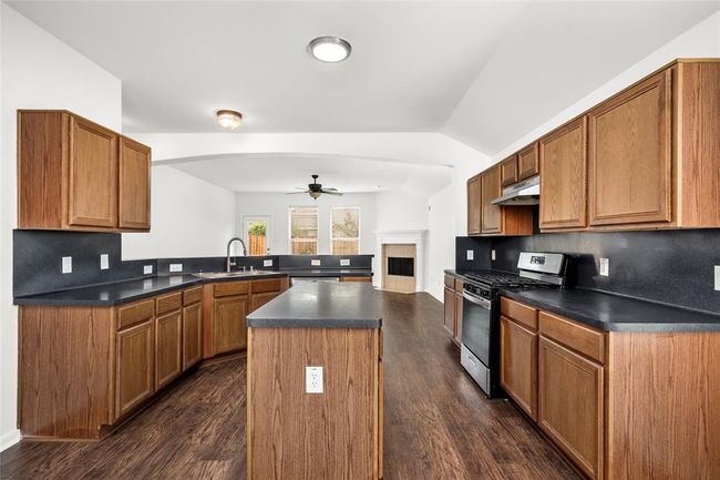 Kitchen | Image 7