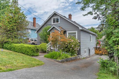 221 Lebleu St, Coquitlam, BC, V3K4L7 | Card Image