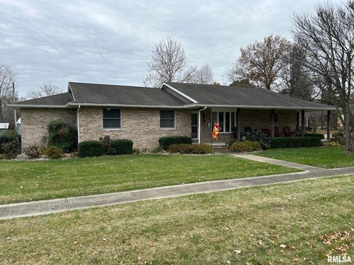 408 W Flora, Valier, IL, 62891 | Card Image