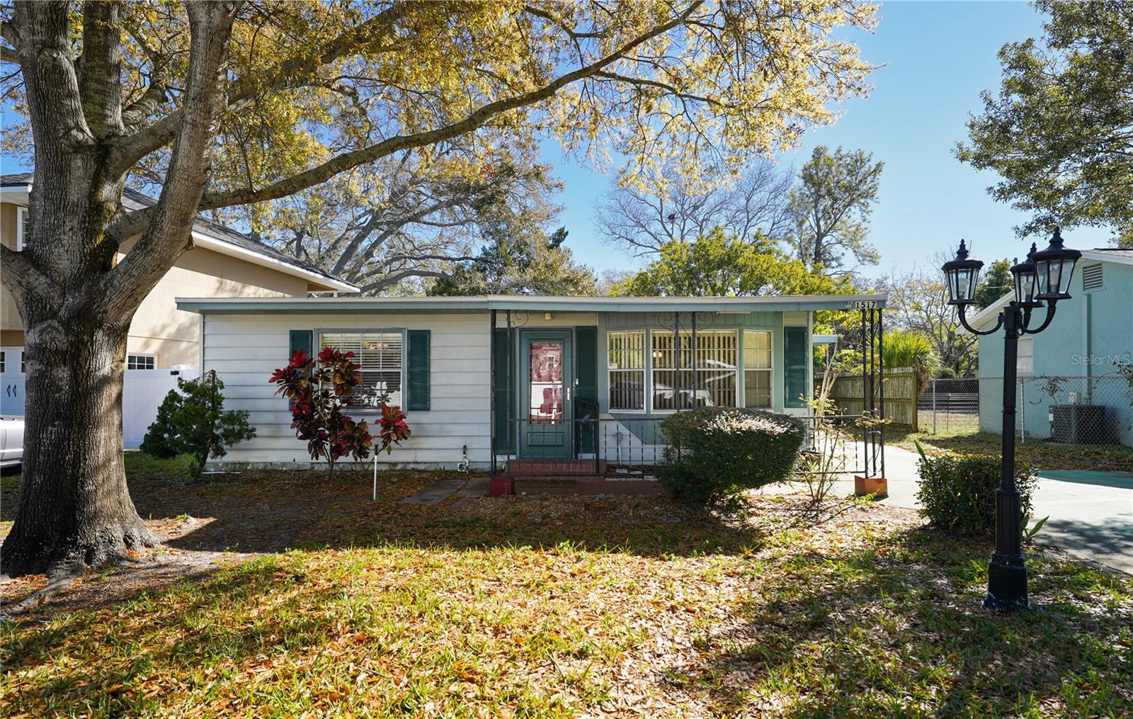 Douglas Ave, Dunedin, FL 34698