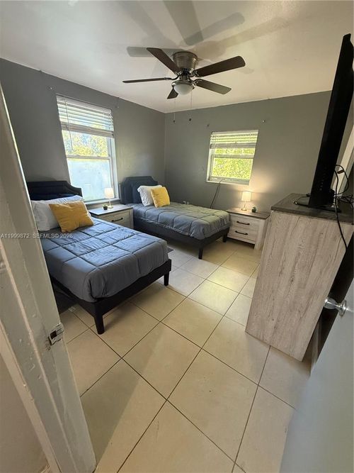 3120 Avenue Q, Fort Pierce, FL, 34947-2034 | Card Image