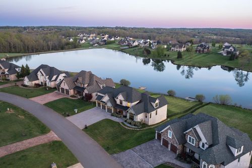 1698 Lake Manor Dr, Forest, VA, 24551-2181 | Card Image