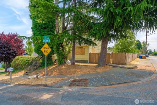 1102 E 57th St, Tacoma, WA, 98404-2521 | Card Image