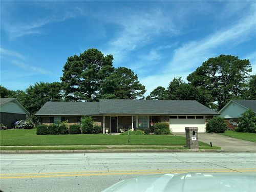 800 S Phoenix Ave, Russellville, AR, 72801-7613 | Card Image