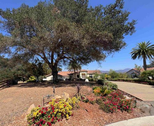 1011 Jimlojan Rd, Escondido, CA, 92029-5600 | Card Image