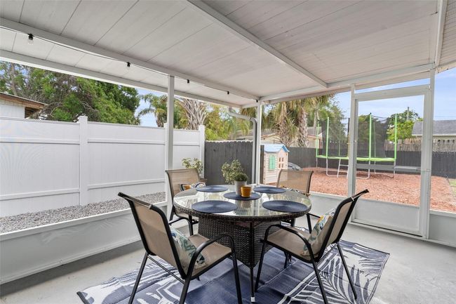 512 Flame Tree Dr, House other with 2 bedrooms, 1 bathrooms and null parking in APOLLO BEACH FL | Image 19
