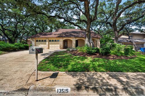 13515 Hollow View St, San Antonio, TX, 78232-4907 | Card Image